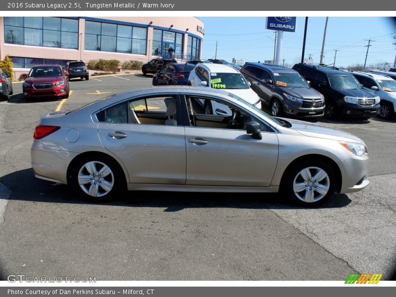 Tungsten Metallic / Warm Ivory 2016 Subaru Legacy 2.5i