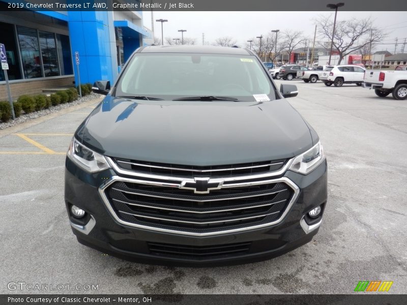 Graphite Metallic / Jet Black 2019 Chevrolet Traverse LT AWD