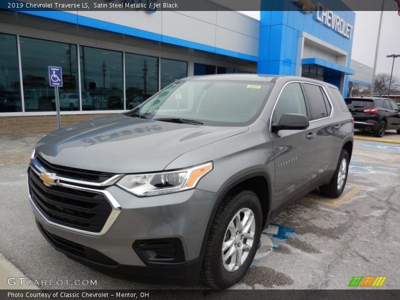 Satin Steel Metallic / Jet Black 2019 Chevrolet Traverse LS