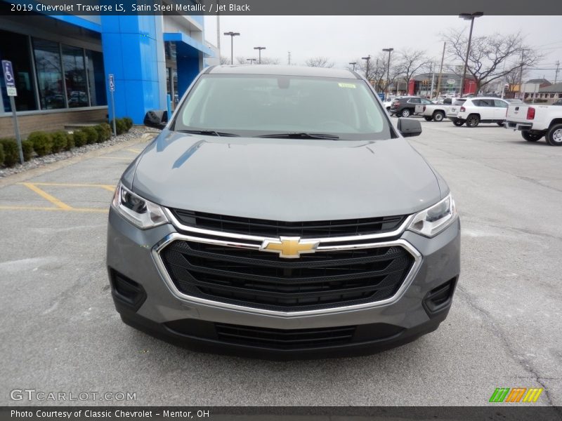 Satin Steel Metallic / Jet Black 2019 Chevrolet Traverse LS