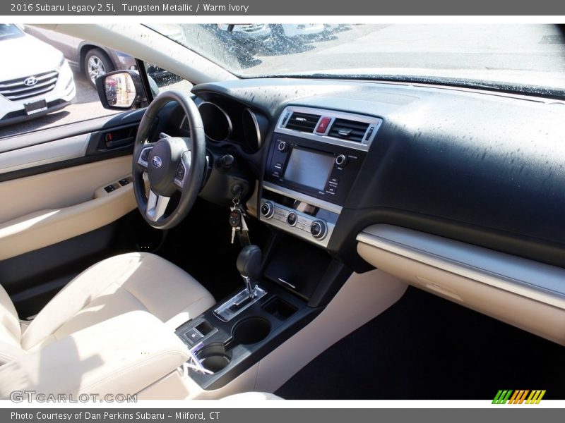 Tungsten Metallic / Warm Ivory 2016 Subaru Legacy 2.5i
