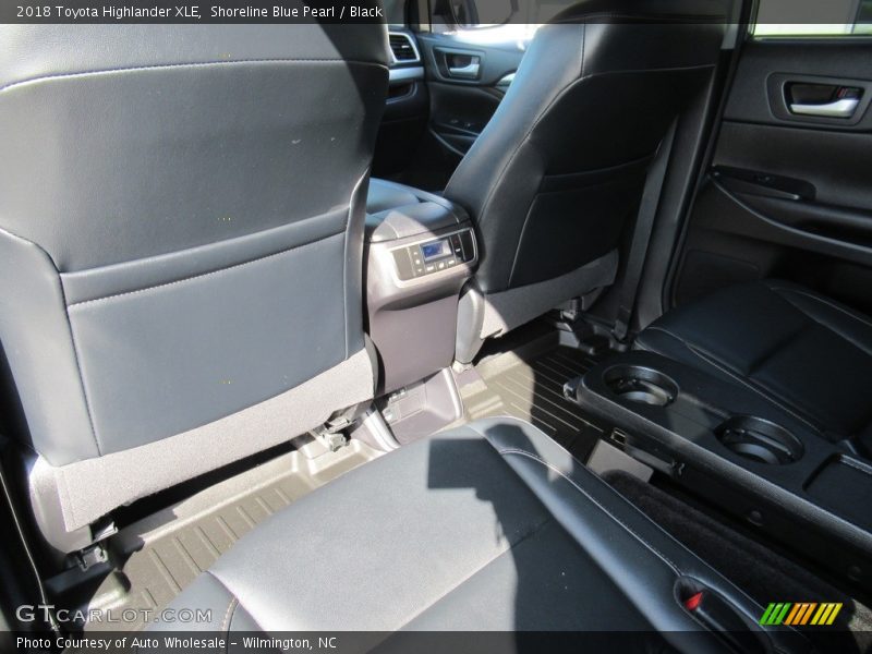 Shoreline Blue Pearl / Black 2018 Toyota Highlander XLE