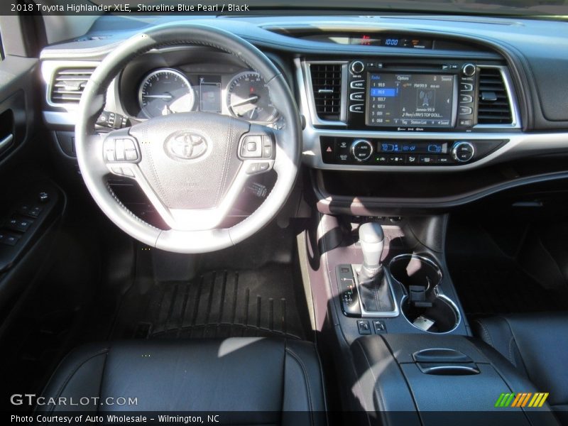 Shoreline Blue Pearl / Black 2018 Toyota Highlander XLE
