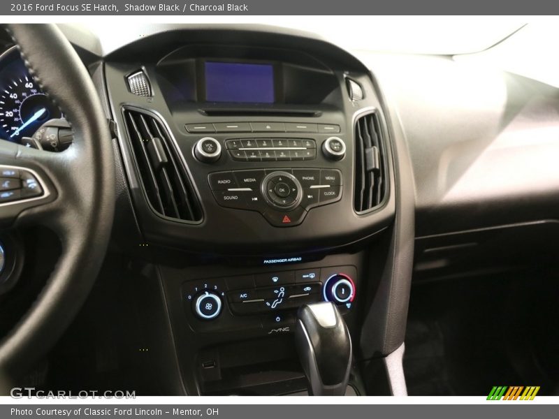 Shadow Black / Charcoal Black 2016 Ford Focus SE Hatch