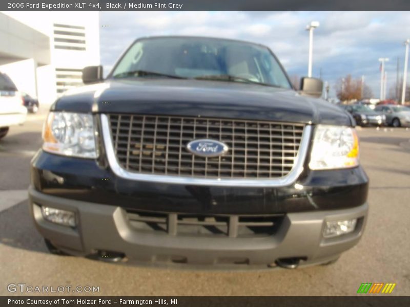 Black / Medium Flint Grey 2006 Ford Expedition XLT 4x4