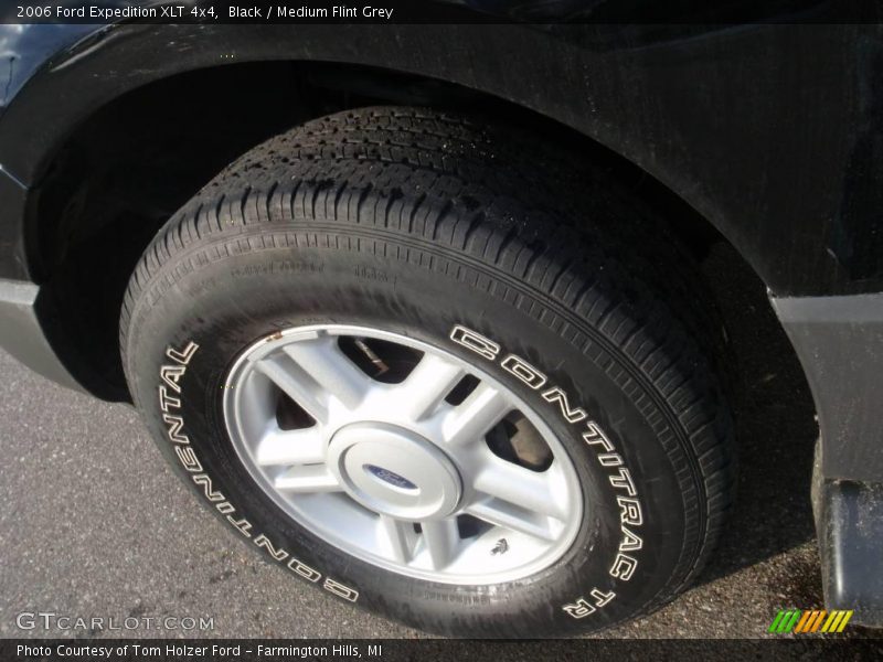 Black / Medium Flint Grey 2006 Ford Expedition XLT 4x4