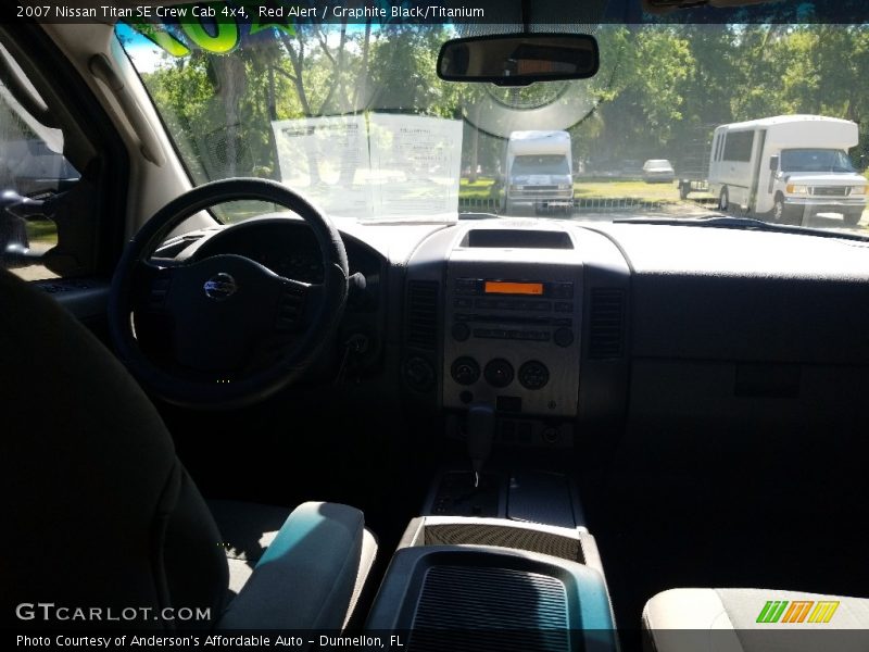 Red Alert / Graphite Black/Titanium 2007 Nissan Titan SE Crew Cab 4x4