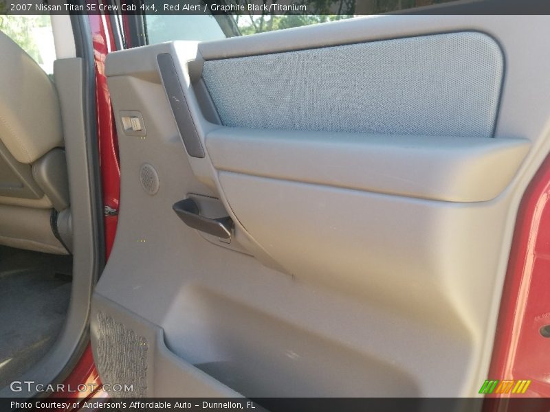 Red Alert / Graphite Black/Titanium 2007 Nissan Titan SE Crew Cab 4x4