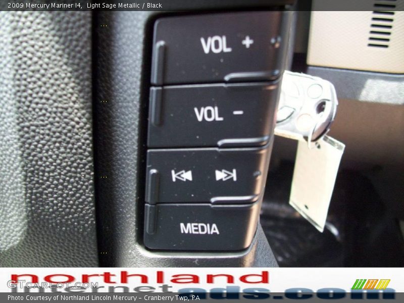 Light Sage Metallic / Black 2009 Mercury Mariner I4