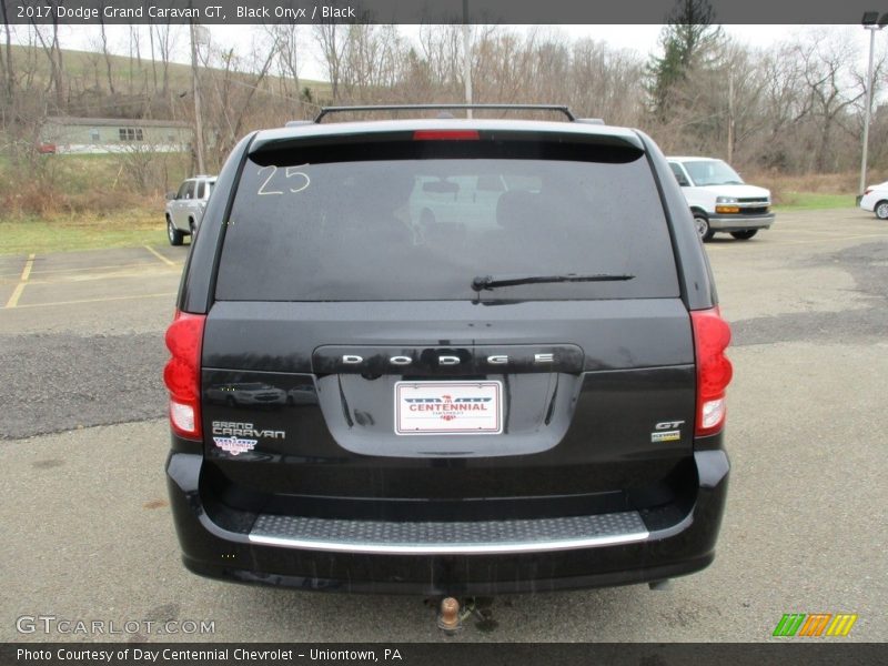 Black Onyx / Black 2017 Dodge Grand Caravan GT