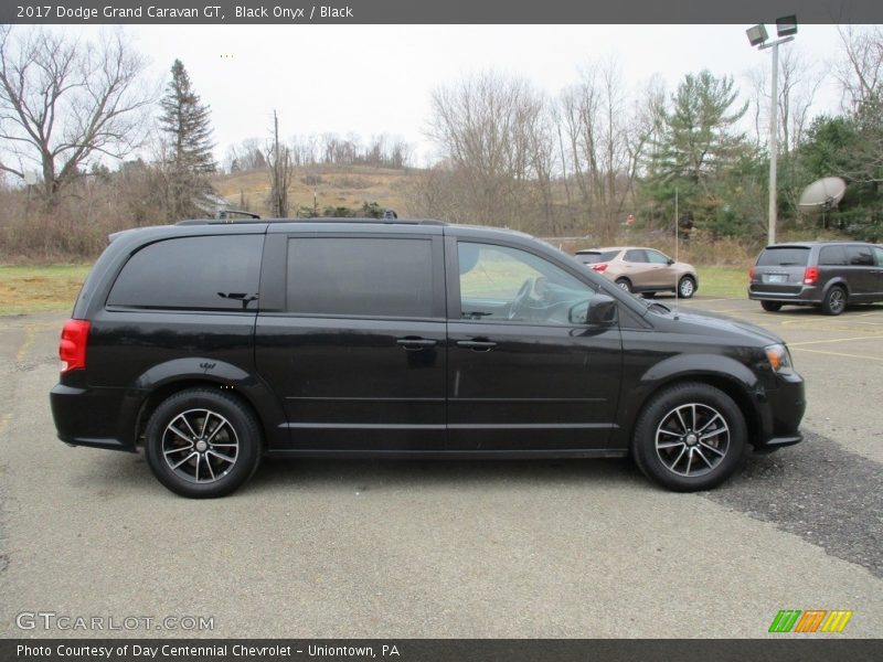 Black Onyx / Black 2017 Dodge Grand Caravan GT