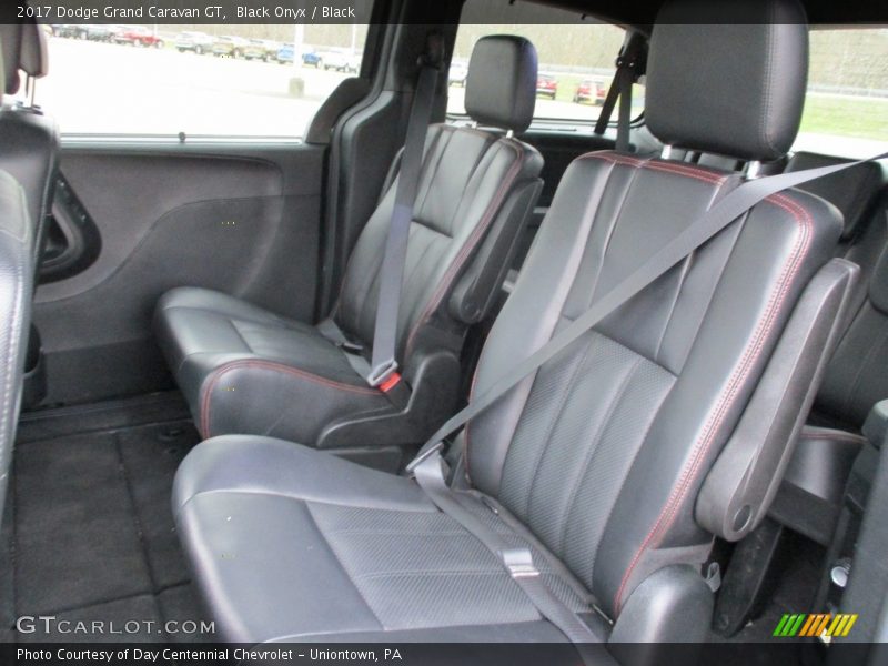 Black Onyx / Black 2017 Dodge Grand Caravan GT