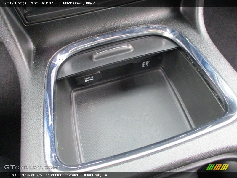 Black Onyx / Black 2017 Dodge Grand Caravan GT