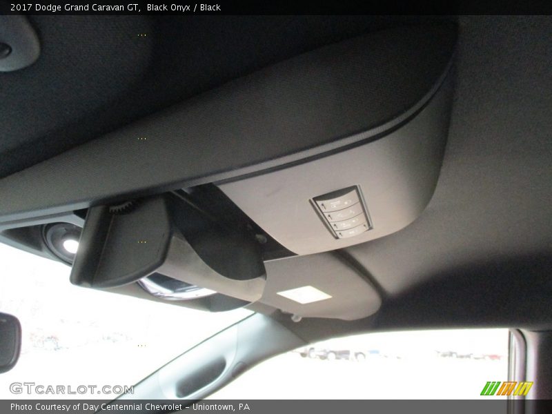 Black Onyx / Black 2017 Dodge Grand Caravan GT