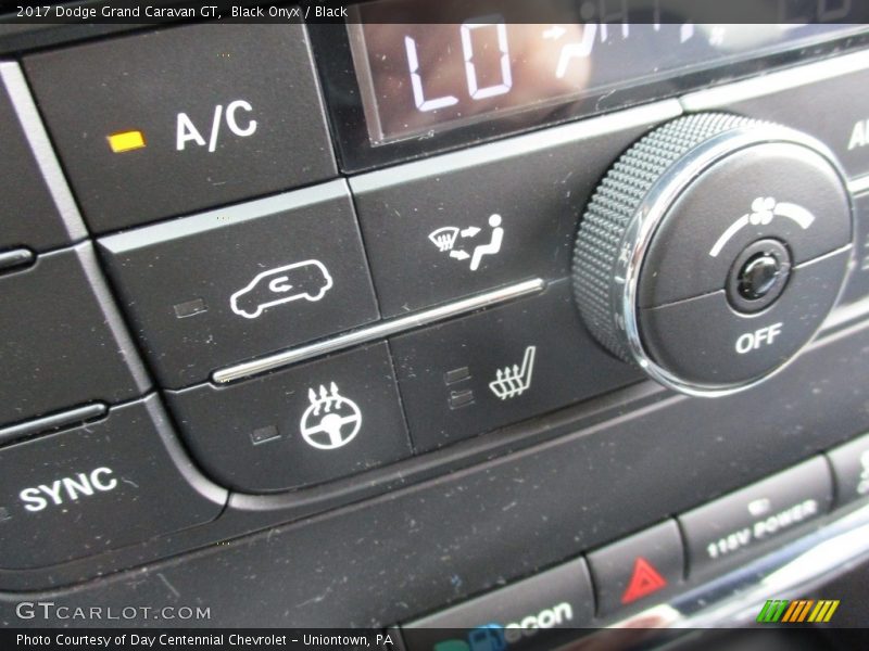 Black Onyx / Black 2017 Dodge Grand Caravan GT
