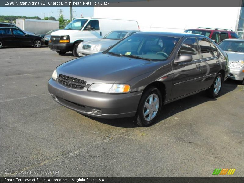 Charcoal Mist Pearl Metallic / Black 1998 Nissan Altima SE