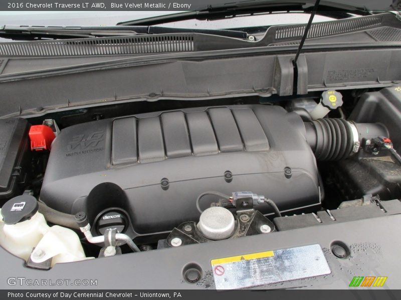 Blue Velvet Metallic / Ebony 2016 Chevrolet Traverse LT AWD