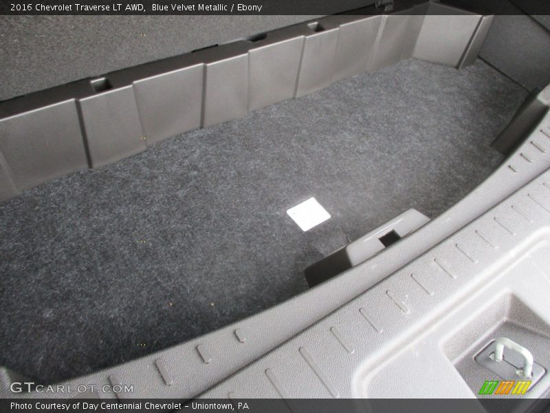 Blue Velvet Metallic / Ebony 2016 Chevrolet Traverse LT AWD