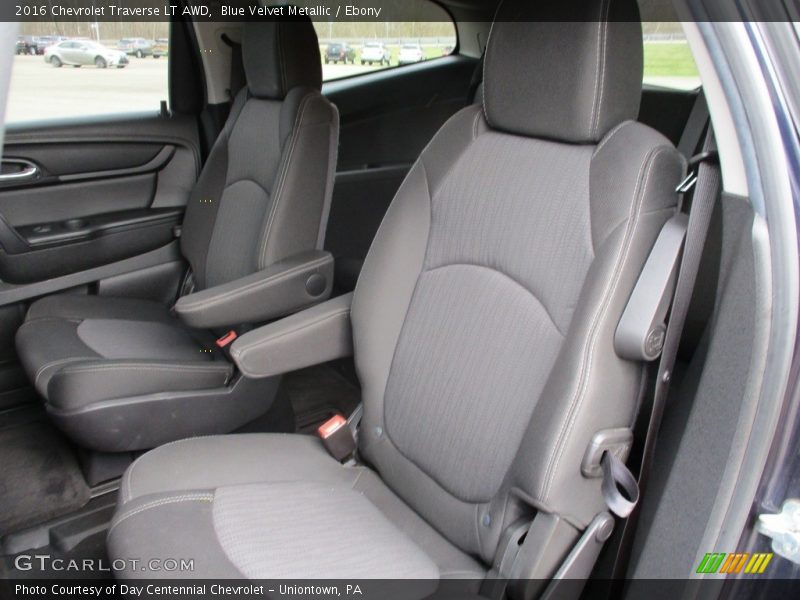 Blue Velvet Metallic / Ebony 2016 Chevrolet Traverse LT AWD