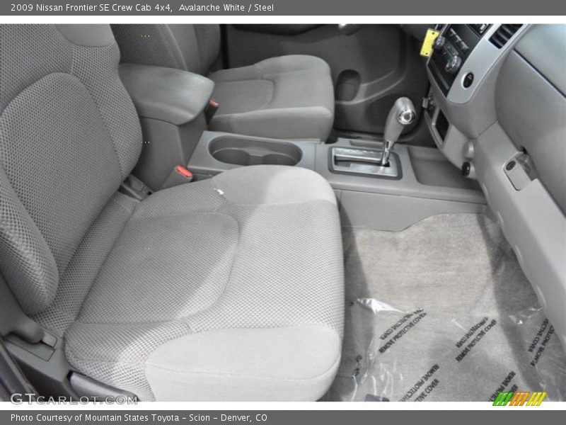 Avalanche White / Steel 2009 Nissan Frontier SE Crew Cab 4x4