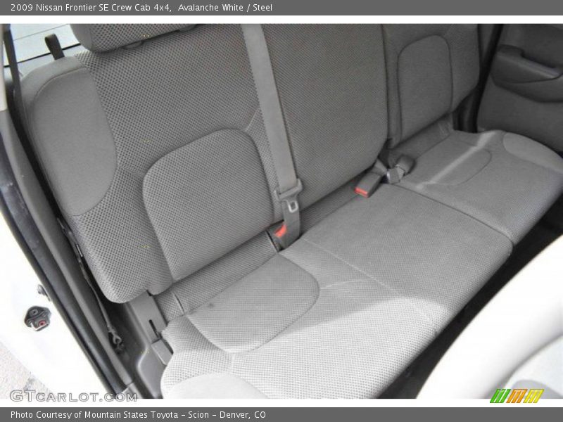 Avalanche White / Steel 2009 Nissan Frontier SE Crew Cab 4x4