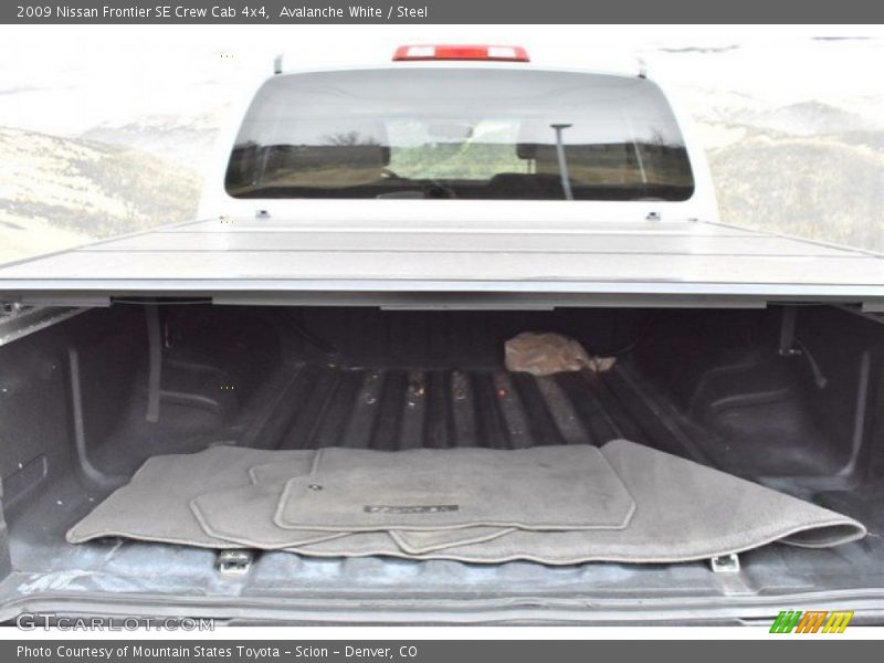 Avalanche White / Steel 2009 Nissan Frontier SE Crew Cab 4x4