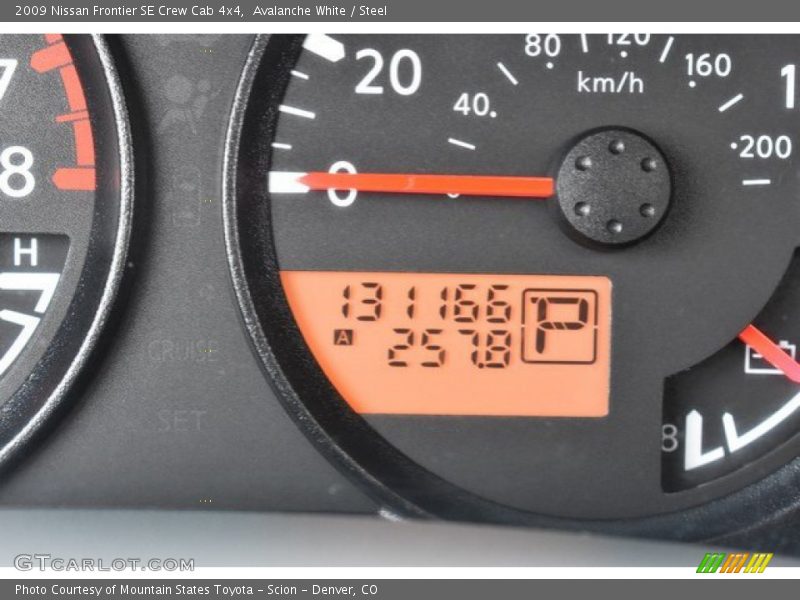 Avalanche White / Steel 2009 Nissan Frontier SE Crew Cab 4x4