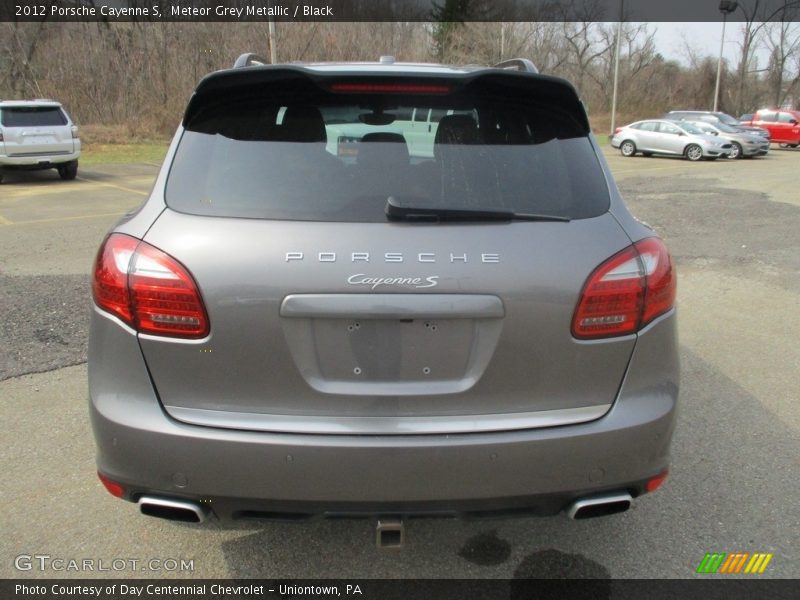 Meteor Grey Metallic / Black 2012 Porsche Cayenne S
