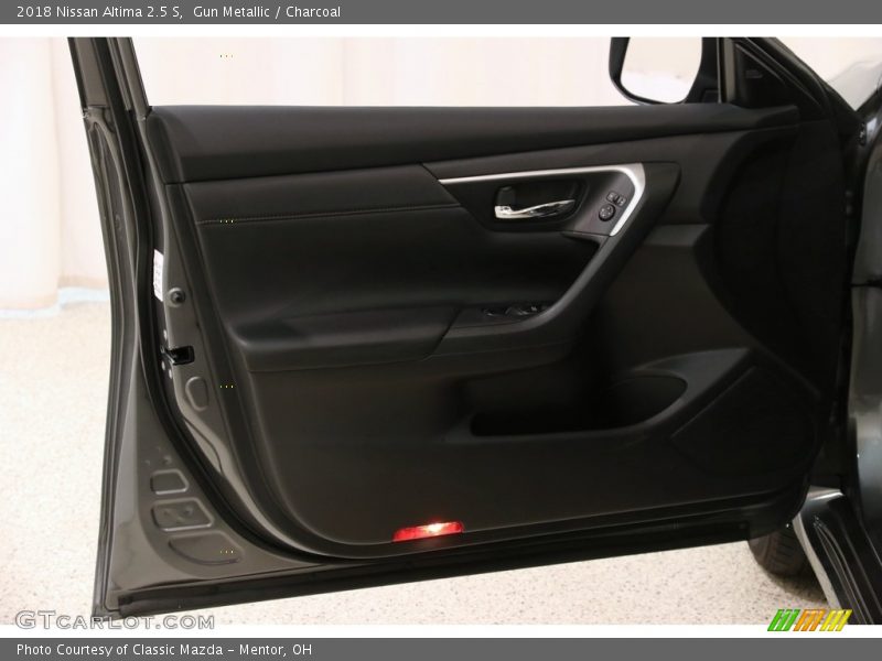Gun Metallic / Charcoal 2018 Nissan Altima 2.5 S