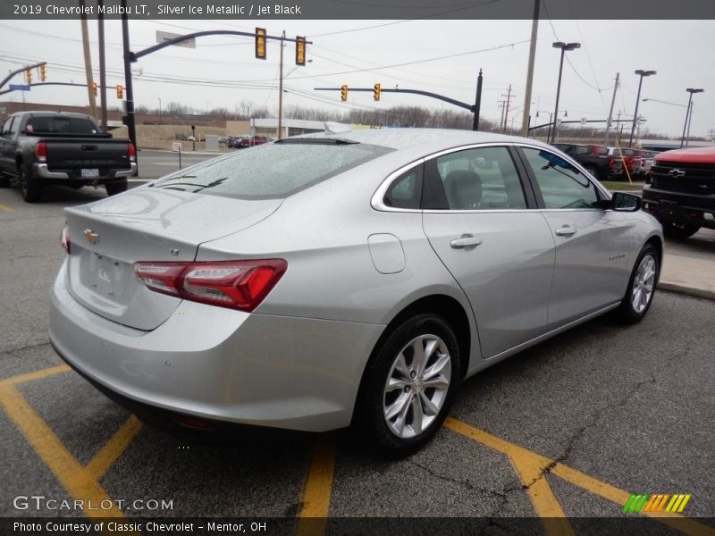 Silver Ice Metallic / Jet Black 2019 Chevrolet Malibu LT