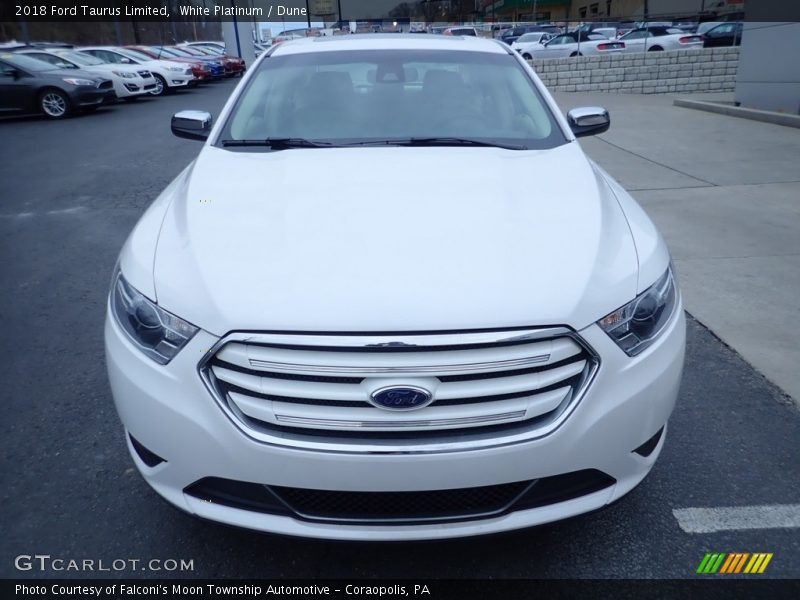 White Platinum / Dune 2018 Ford Taurus Limited