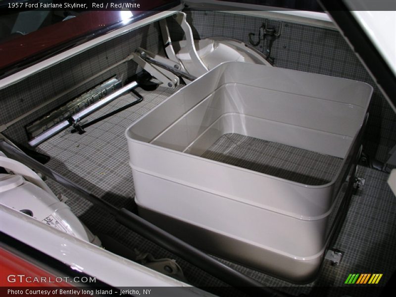 Red / Red/White 1957 Ford Fairlane Skyliner