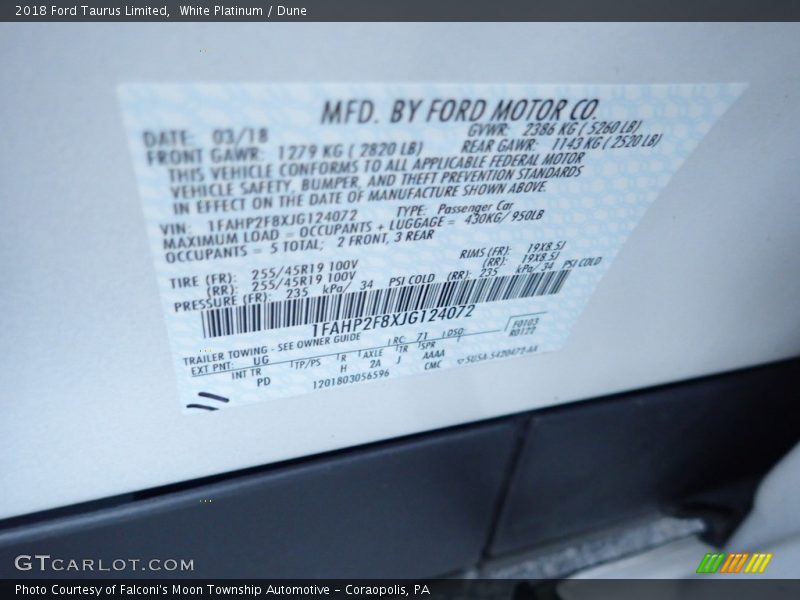 White Platinum / Dune 2018 Ford Taurus Limited