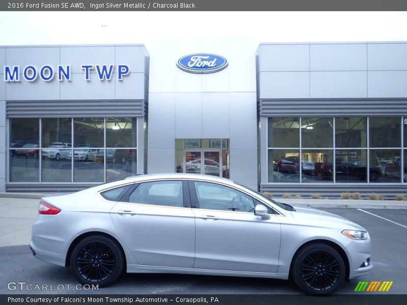 Ingot Silver Metallic / Charcoal Black 2016 Ford Fusion SE AWD