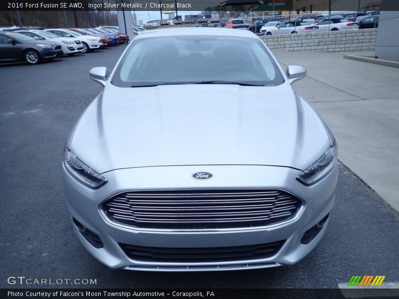 Ingot Silver Metallic / Charcoal Black 2016 Ford Fusion SE AWD