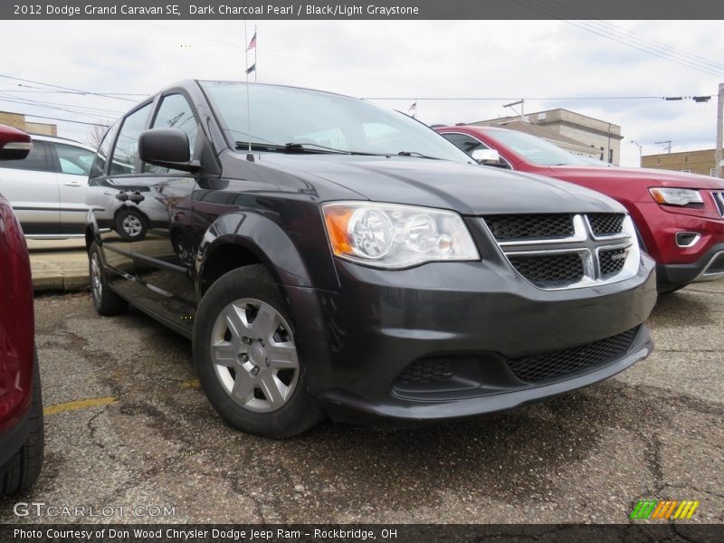 Dark Charcoal Pearl / Black/Light Graystone 2012 Dodge Grand Caravan SE