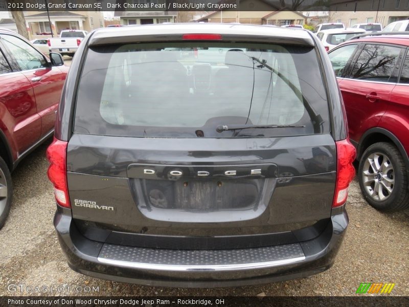 Dark Charcoal Pearl / Black/Light Graystone 2012 Dodge Grand Caravan SE
