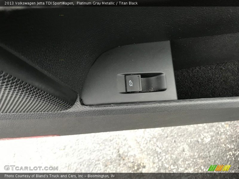 Platinum Gray Metallic / Titan Black 2013 Volkswagen Jetta TDI SportWagen