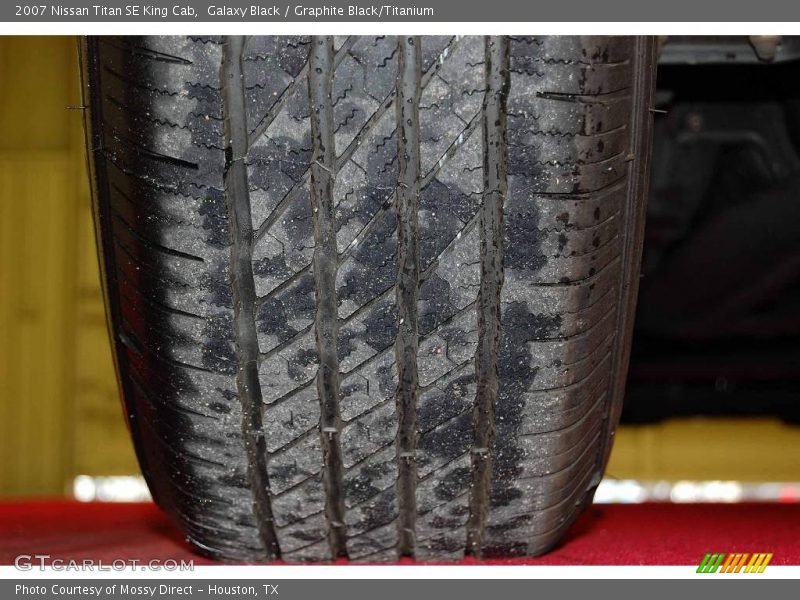 Galaxy Black / Graphite Black/Titanium 2007 Nissan Titan SE King Cab