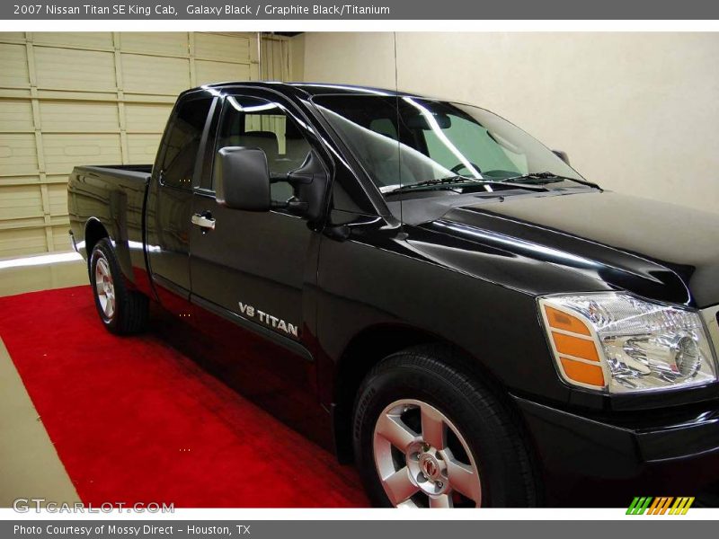 Galaxy Black / Graphite Black/Titanium 2007 Nissan Titan SE King Cab