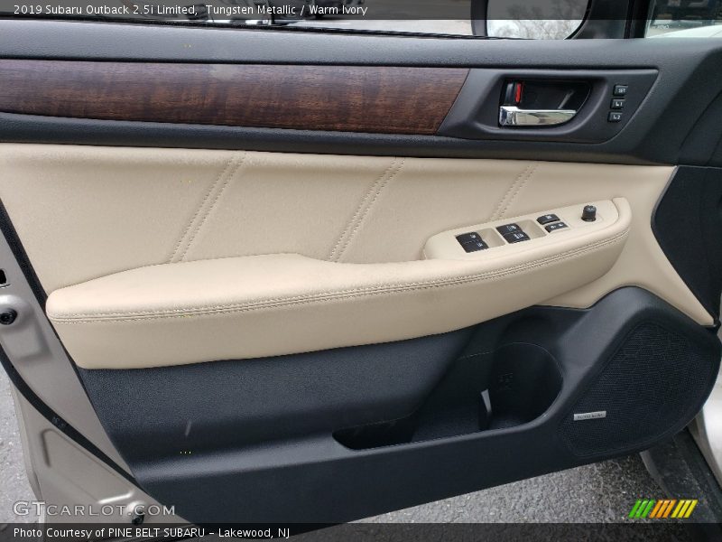 Tungsten Metallic / Warm Ivory 2019 Subaru Outback 2.5i Limited
