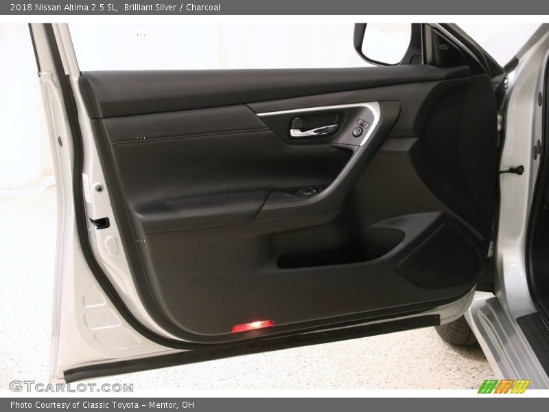 Brilliant Silver / Charcoal 2018 Nissan Altima 2.5 SL