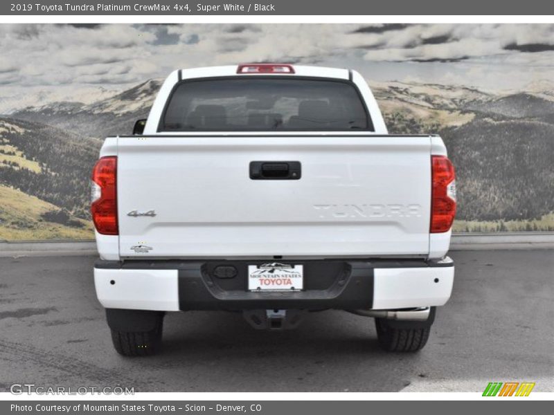 Super White / Black 2019 Toyota Tundra Platinum CrewMax 4x4