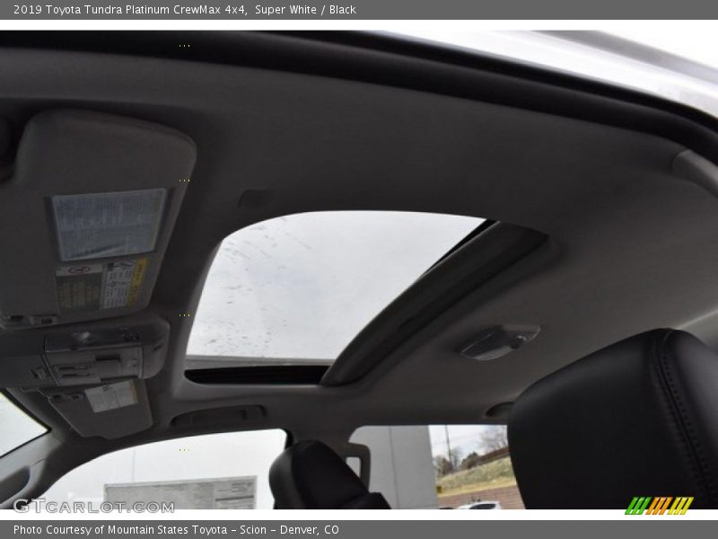 Super White / Black 2019 Toyota Tundra Platinum CrewMax 4x4
