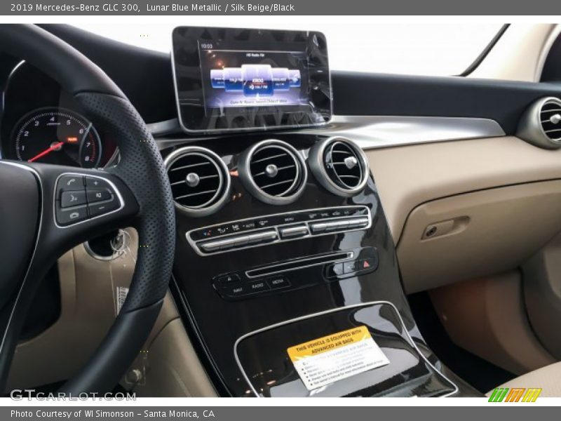 Lunar Blue Metallic / Silk Beige/Black 2019 Mercedes-Benz GLC 300