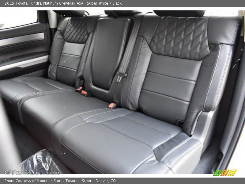 Super White / Black 2019 Toyota Tundra Platinum CrewMax 4x4