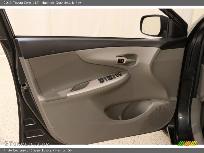 Magnetic Gray Metallic / Ash 2013 Toyota Corolla LE