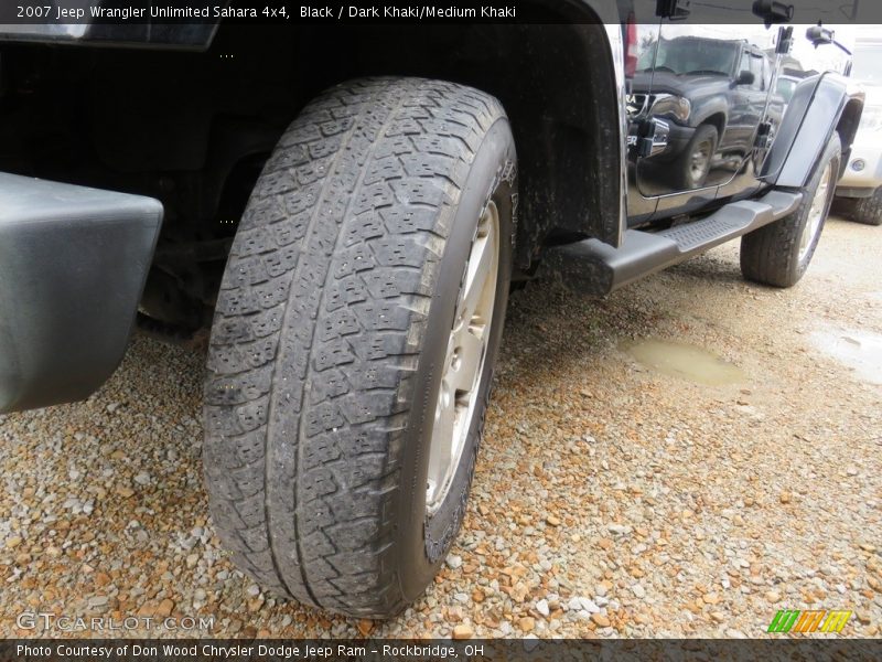Black / Dark Khaki/Medium Khaki 2007 Jeep Wrangler Unlimited Sahara 4x4