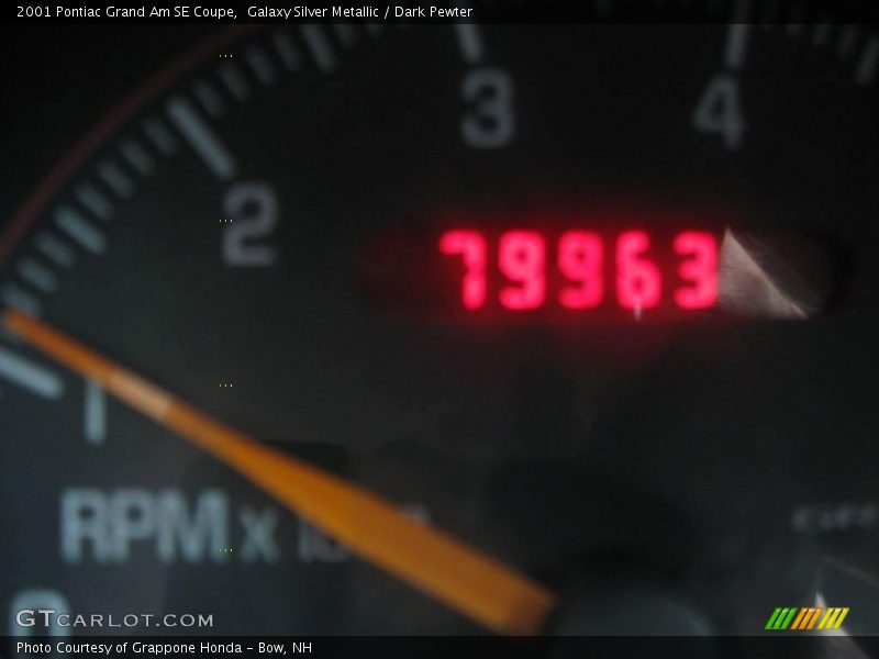 Galaxy Silver Metallic / Dark Pewter 2001 Pontiac Grand Am SE Coupe