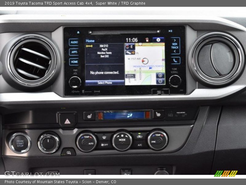 Super White / TRD Graphite 2019 Toyota Tacoma TRD Sport Access Cab 4x4